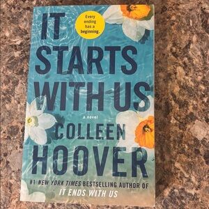 Colleen Hoover 'It Starts With Us' Book